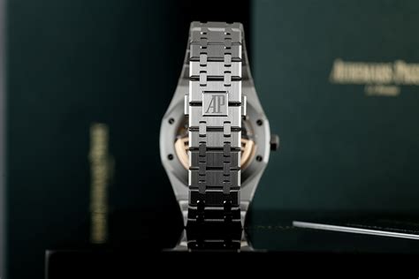 Audemars Piguet warranty extension